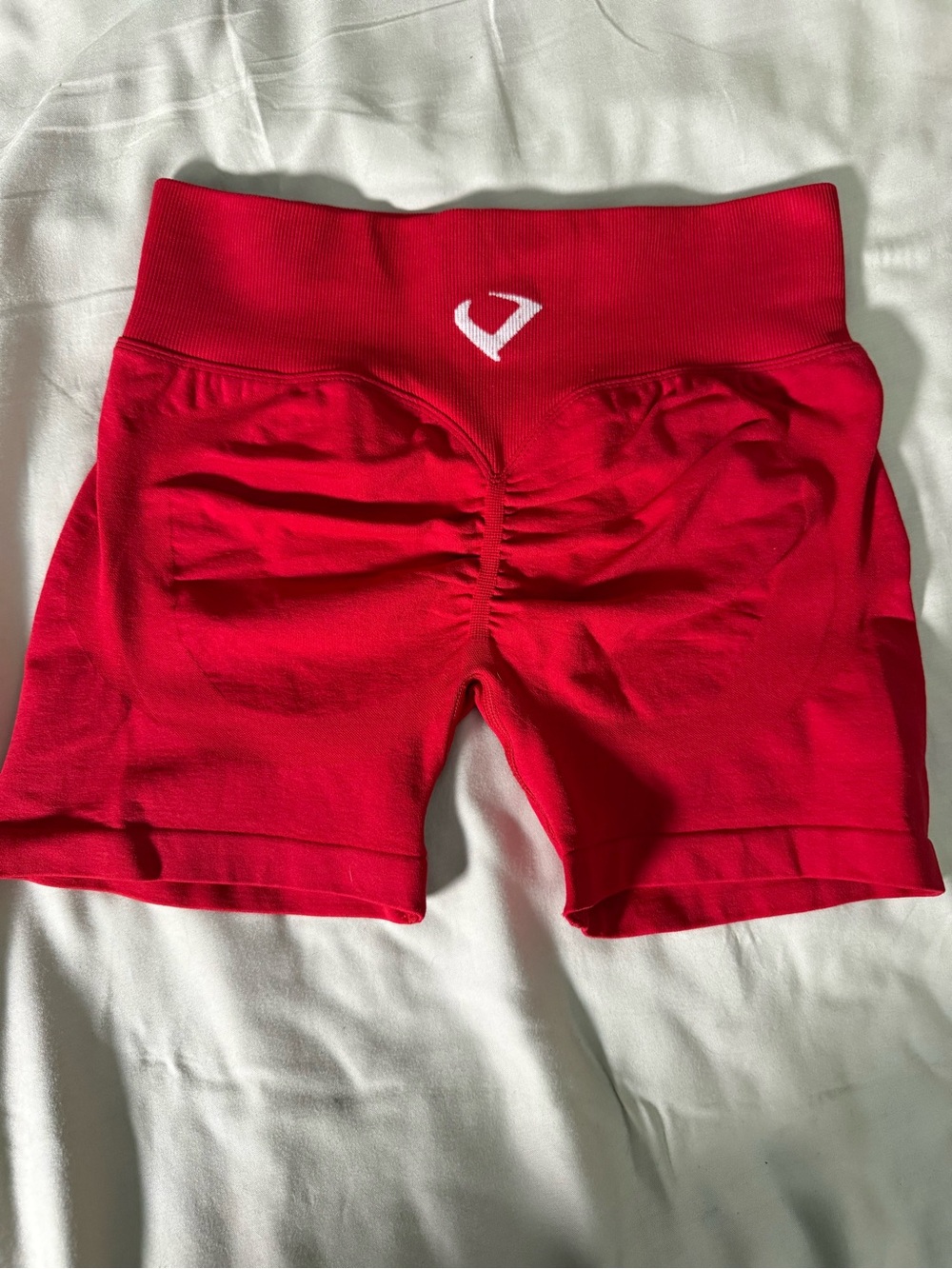 High-Waist Red Seamless Bike Shorts for Women - Picture 4 of 8